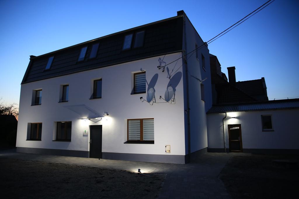 Happy Day Apartments Opole Bagian luar foto