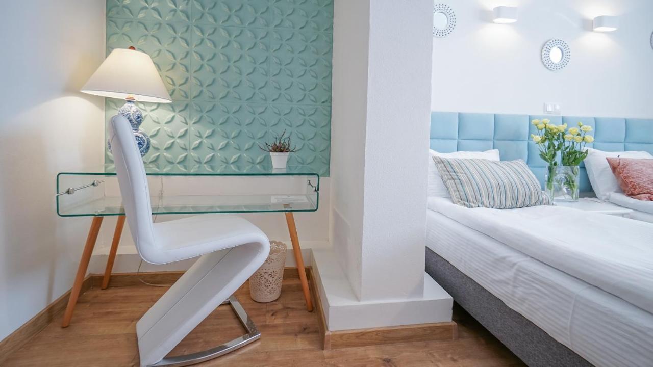 Happy Day Apartments Opole Bagian luar foto